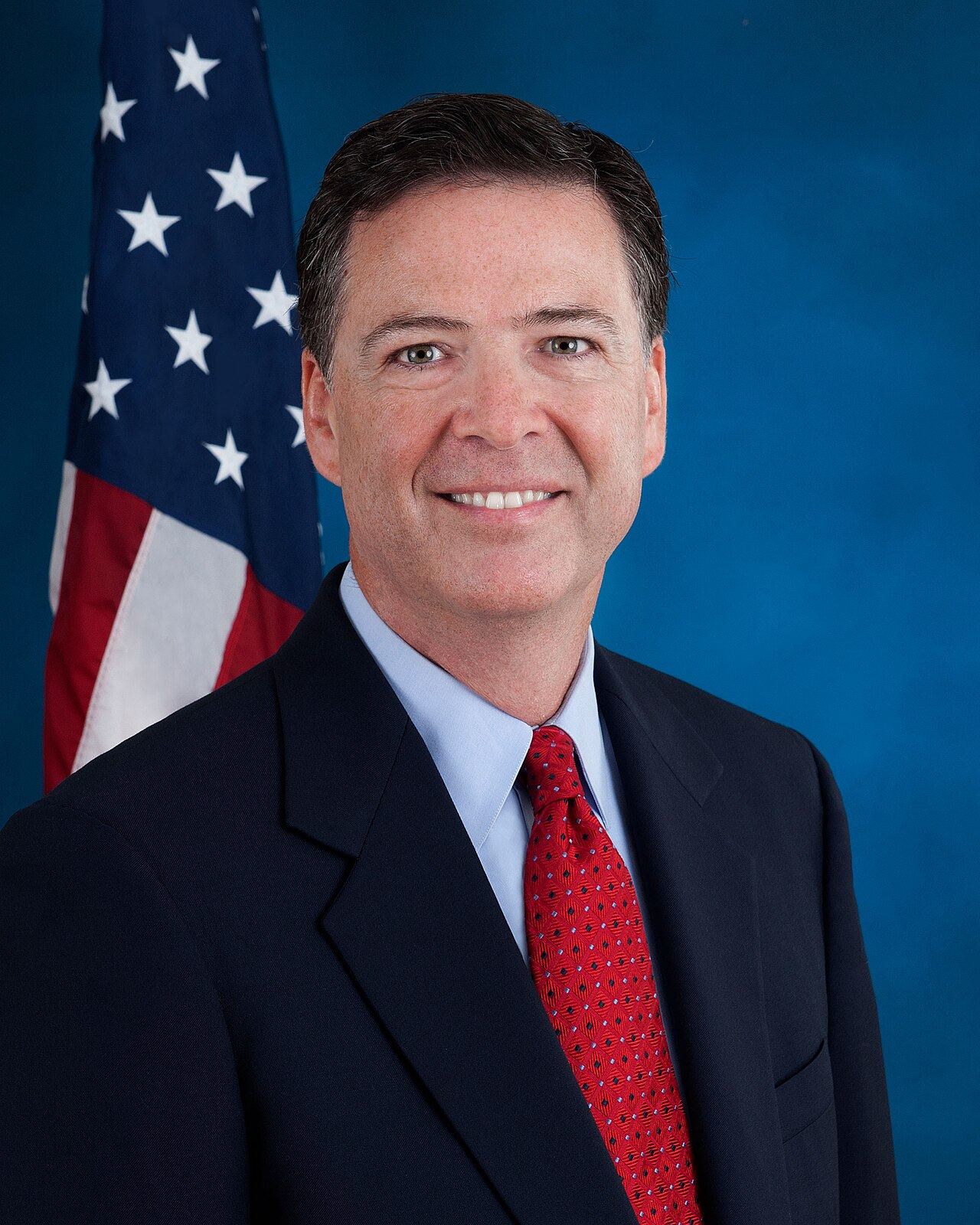 Official FBI portrait of former FBI Director James Comey